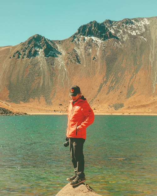 Foto stok gratis danau, gunung berapi, hiker