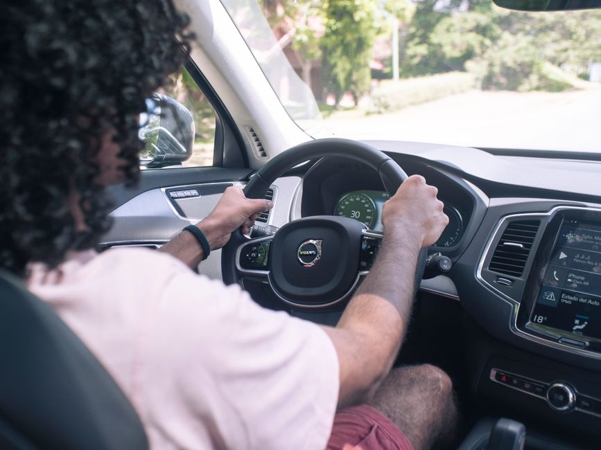 Aviva Car Insurance Review 2026: Complete UK Guide to Prices, Cover & Claims