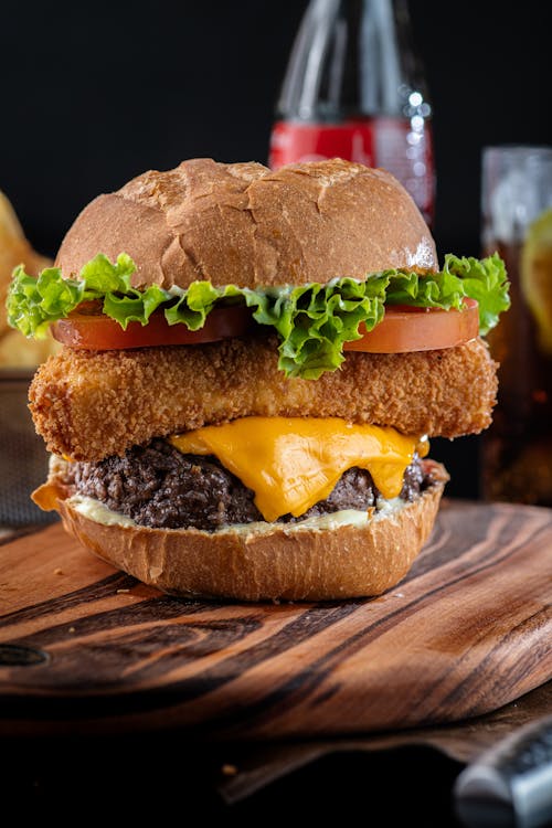 Free Delicious Hamburger on Board Stock Photo