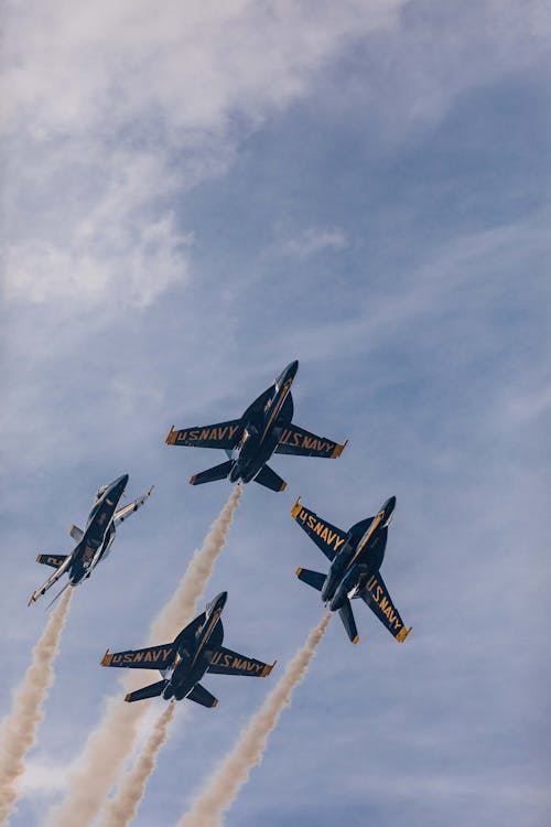 Gratis arkivbilde med flyshow, himmel, løyper