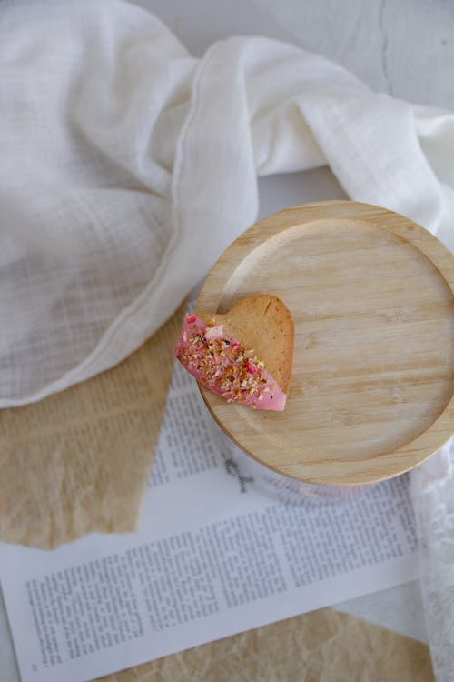 Gratis lagerfoto af cookie, krukke, lodret skud