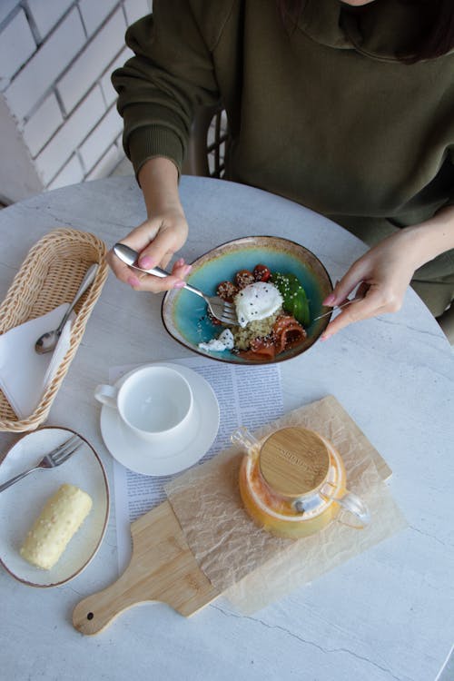 Darmowe zdjęcie z galerii z herbata, jedzenie, kobieta
