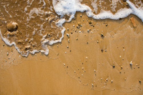 çakıl Taşları, dalga, deniz içeren Ücretsiz stok fotoğraf