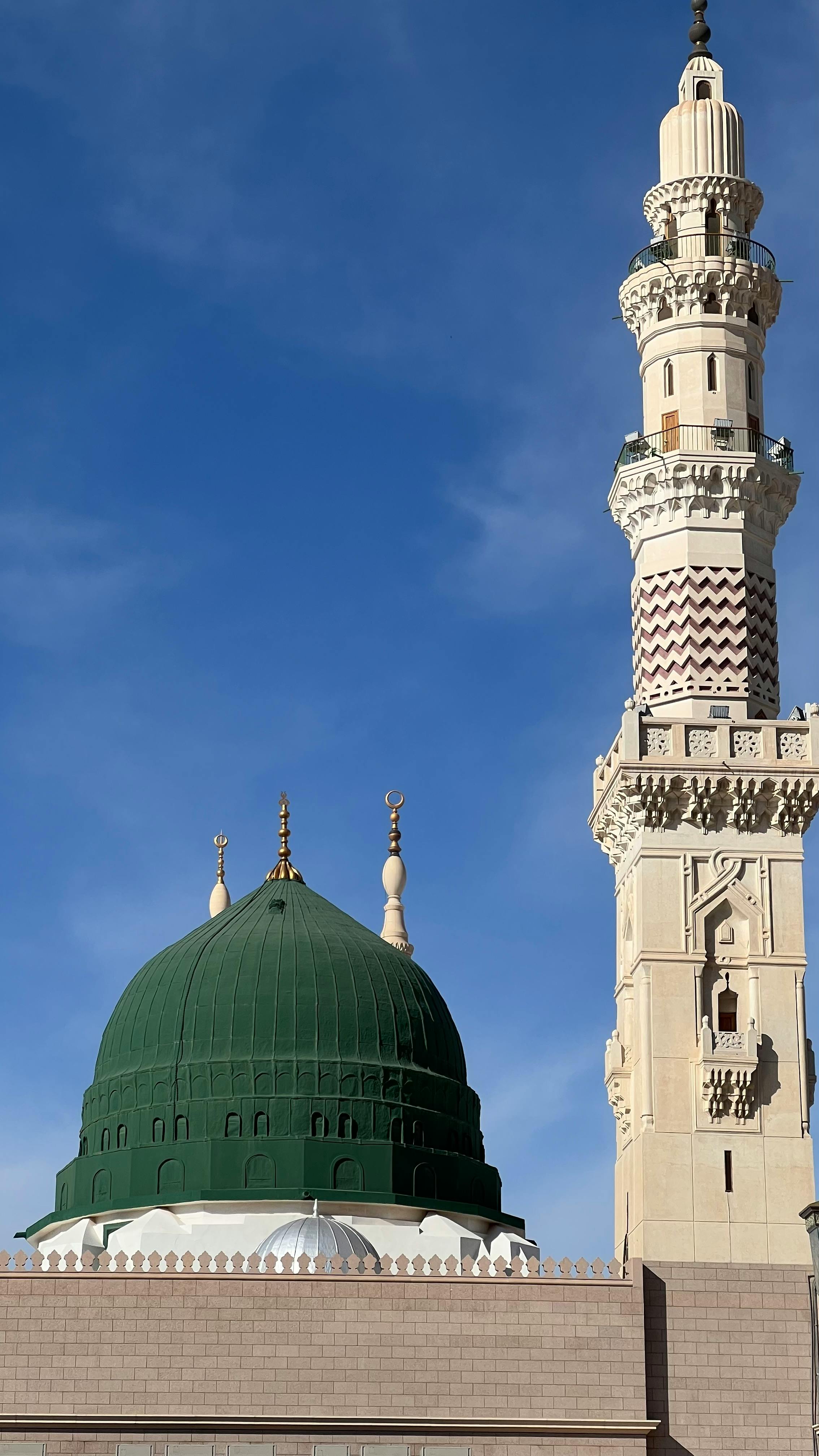 The Al-Masjid An-Nabawi Mosque in Saudi Arabia · Free Stock Photo