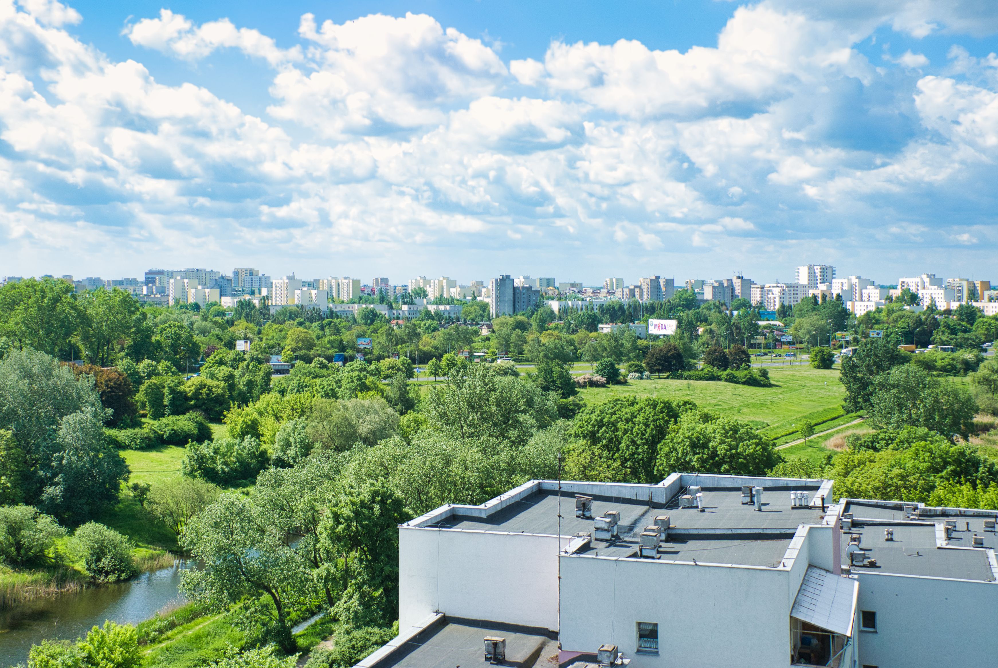 Widok z lotu ptaka na instalację energetyczną