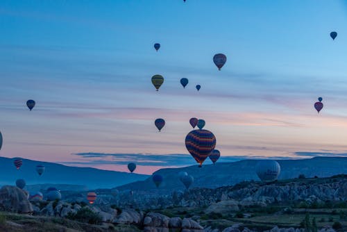 balonlar, bulutlar, drone çekimi içeren Ücretsiz stok fotoğraf