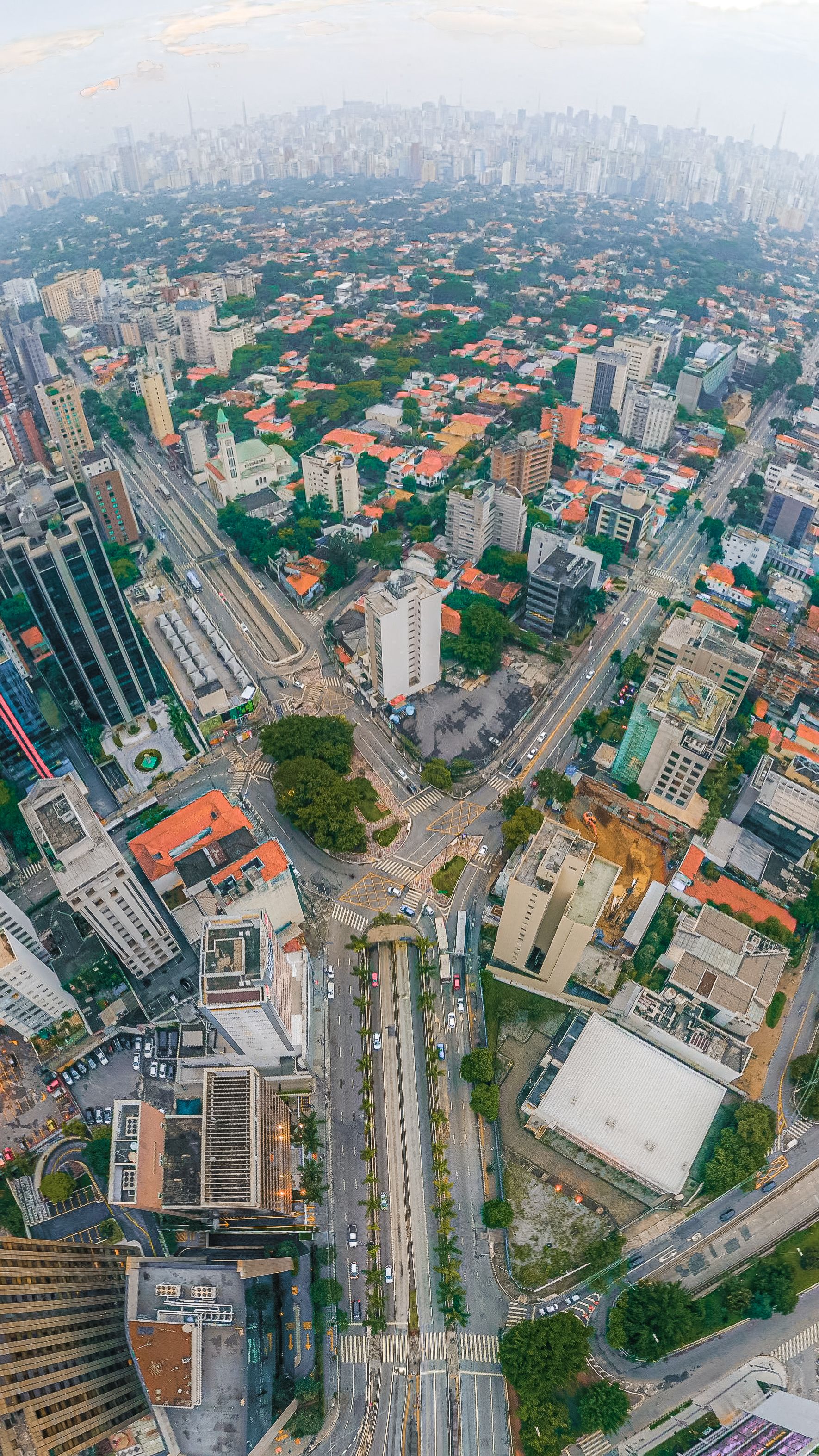 Image showcasing Road in City Downtown · Free Stock Photo