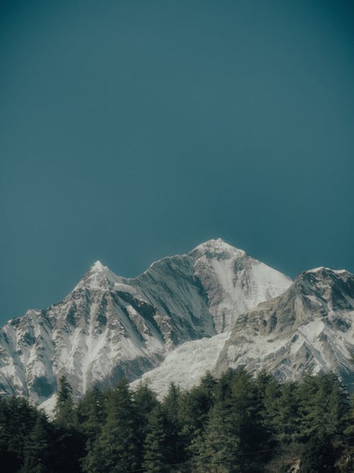 Gratis lagerfoto af bjerge, bjergkæde, blå himmel