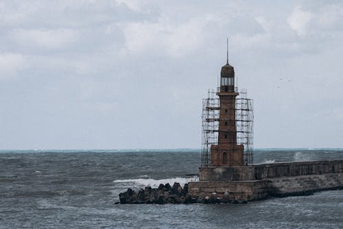 Fotobanka s bezplatnými fotkami na tému krajina pri mori, kývať, maják