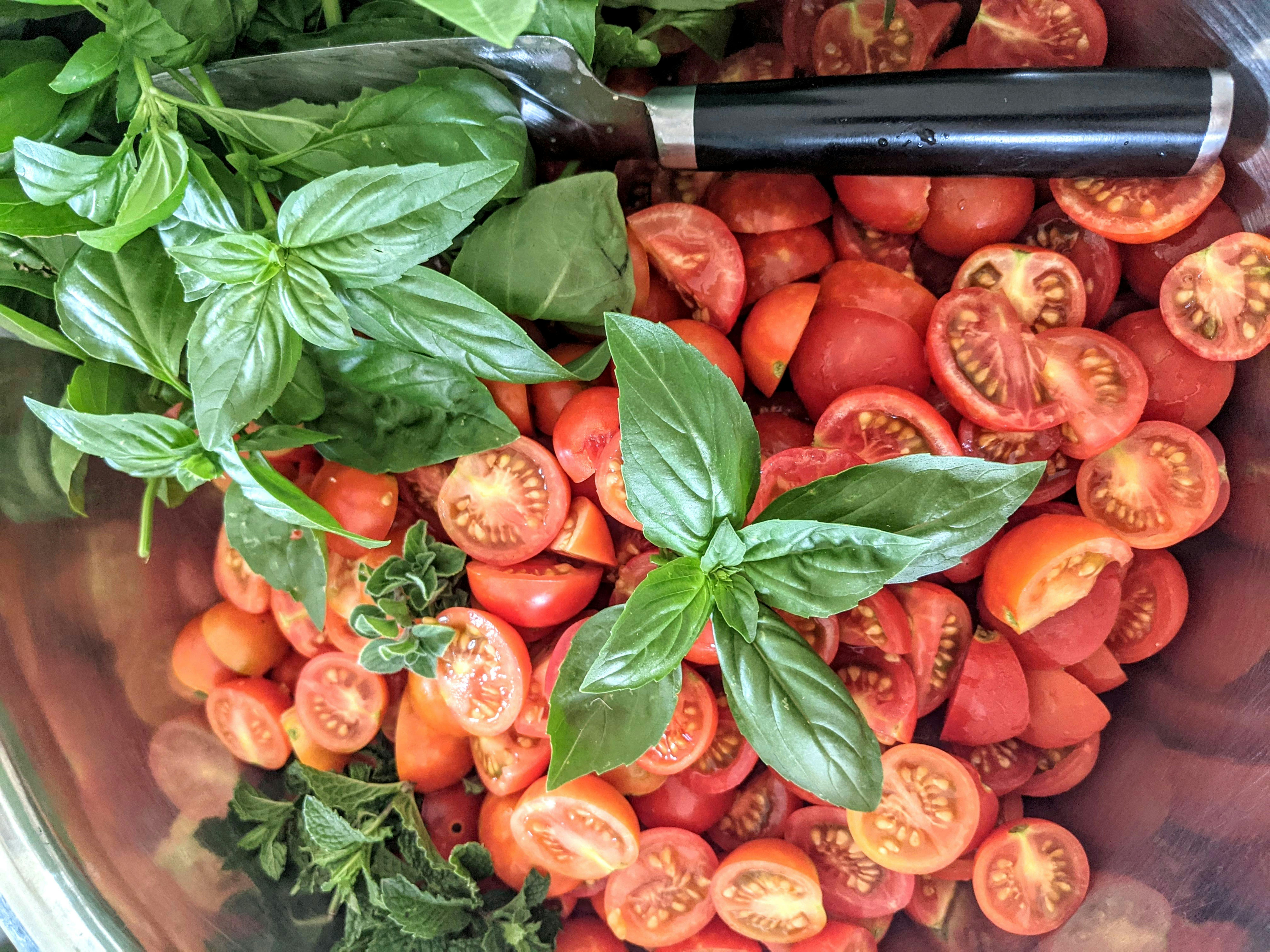Don’t Stress About Cooking — You Can Leave It to the Pros With Our Favorite Meal Delivery Services — Photo by Denise Nys on P