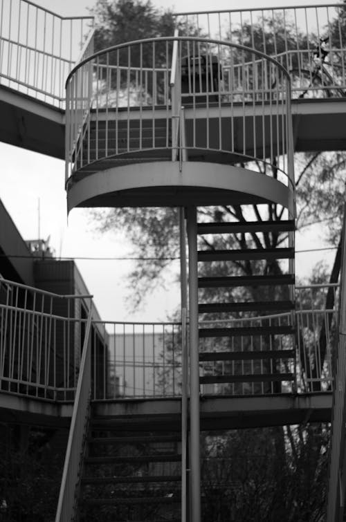 人行天橋, 人行道, 垂直拍摄 的 免费素材图片
