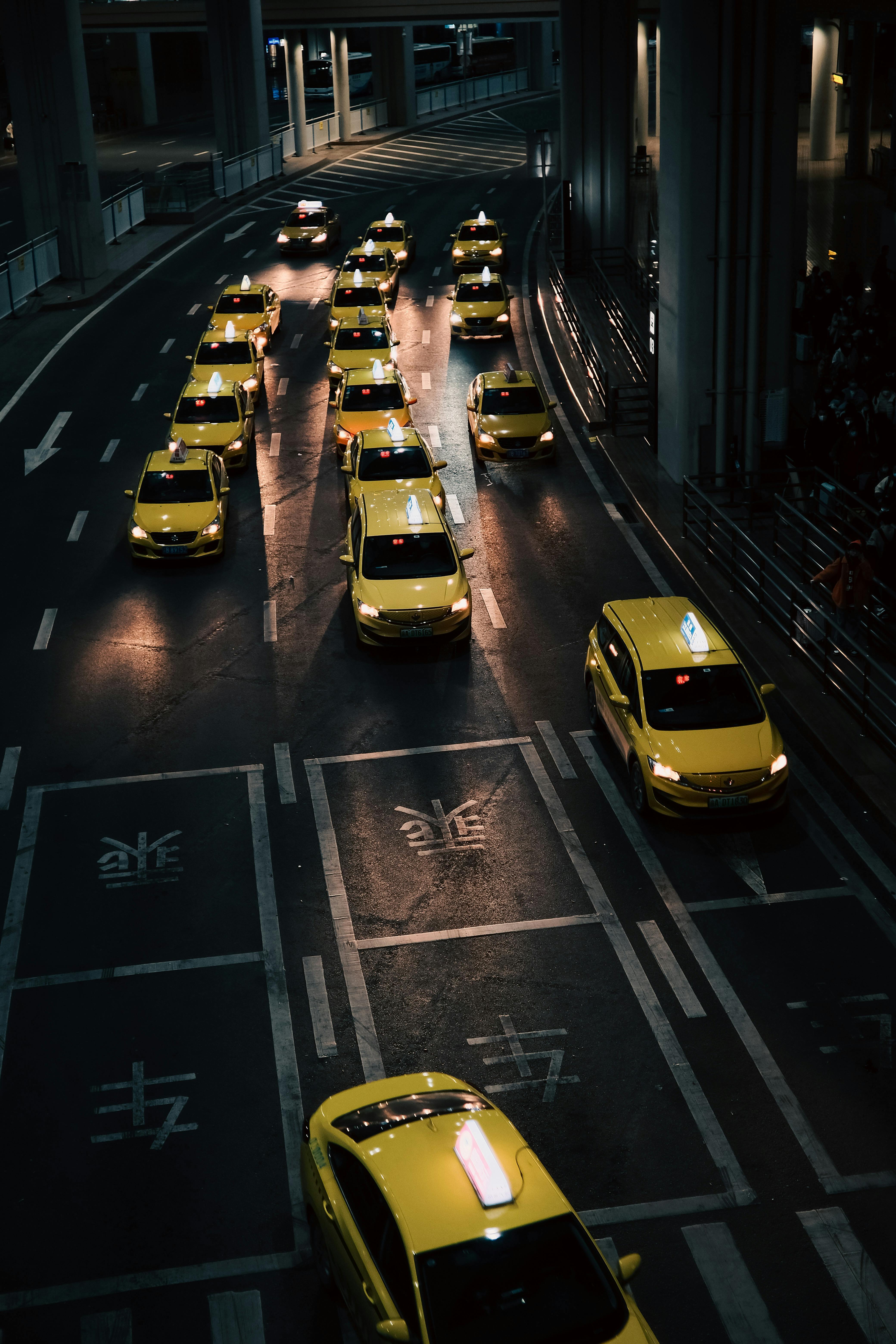 Yellow taxi background | PSDgraphics