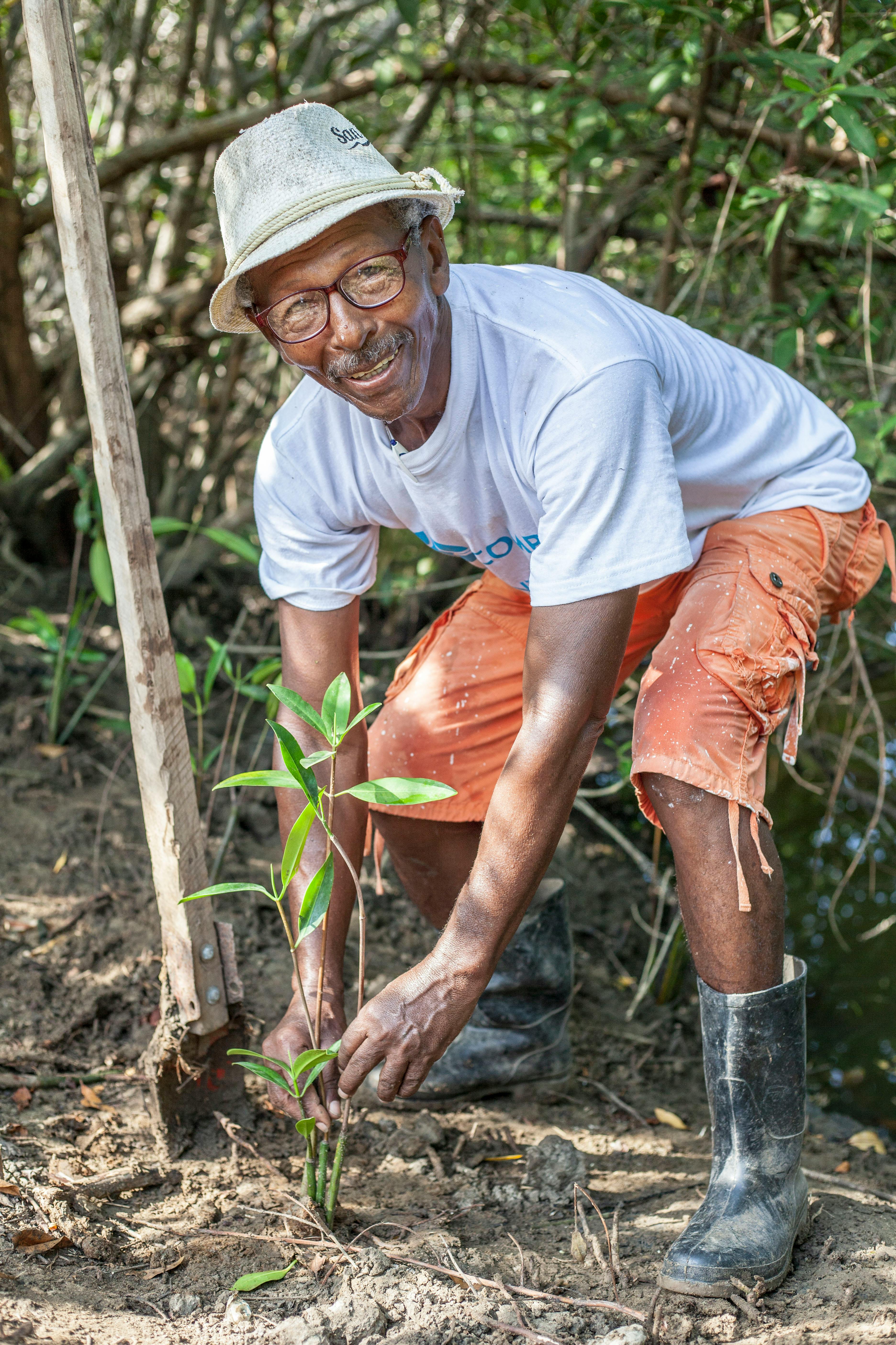 Farmer in Hat · Free Stock Photo