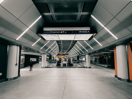 Foto d'estoc gratuïta de auditori, buit, estació de metro