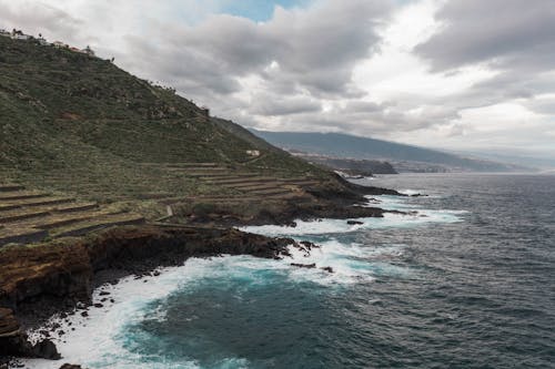 bulutlar, deniz, kıyı şeridi içeren Ücretsiz stok fotoğraf