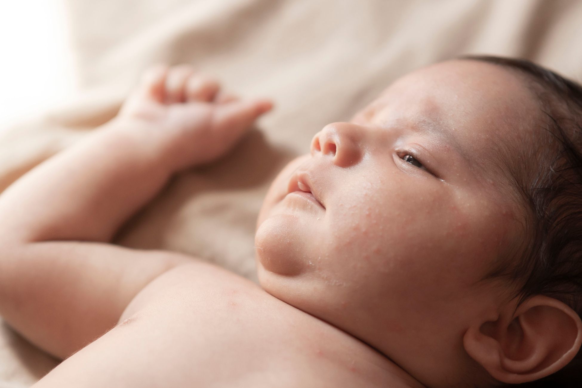 Ouders hopen op redding voor dochter met zeldzame jeukziekte