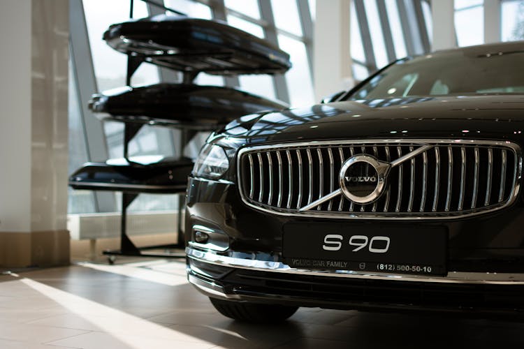  Volvo S 90 In Car Showroom