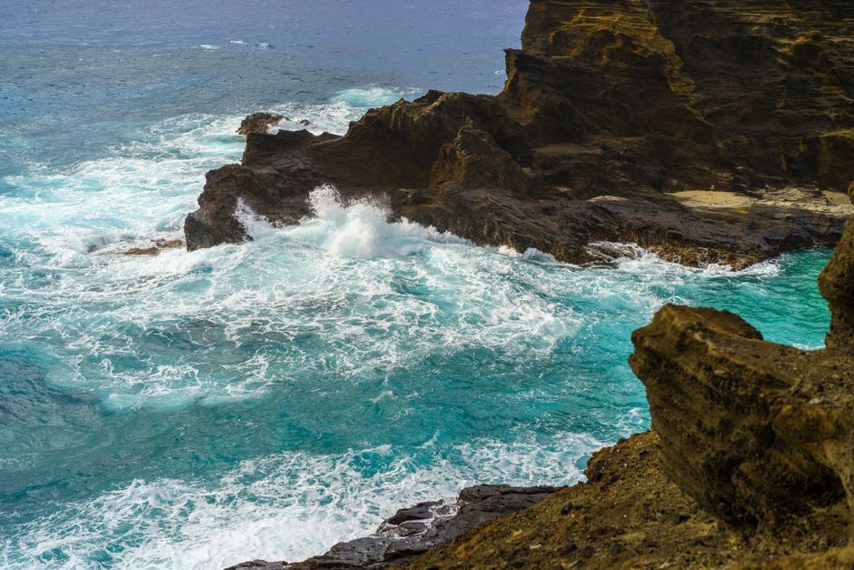 White Island (Whakaari): A Raw and Untamed Beauty (A Note of Caution) White Island (Whakaari): A Raw and Untamed Beauty (A Note of Caution)