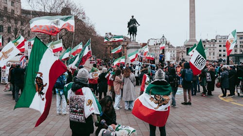 Irani Protesters Behind the Wellington Statue in London