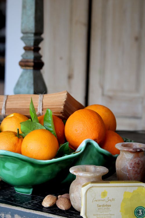 Безкоштовне стокове фото на тему «апельсини, вертикальні постріл, декорація»