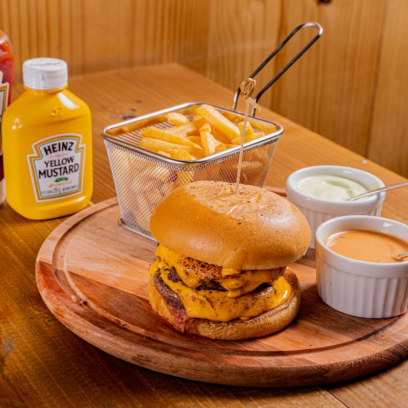 Budget Beef Burgers with Ketchup-Mustard Sauce and Pickle Relish