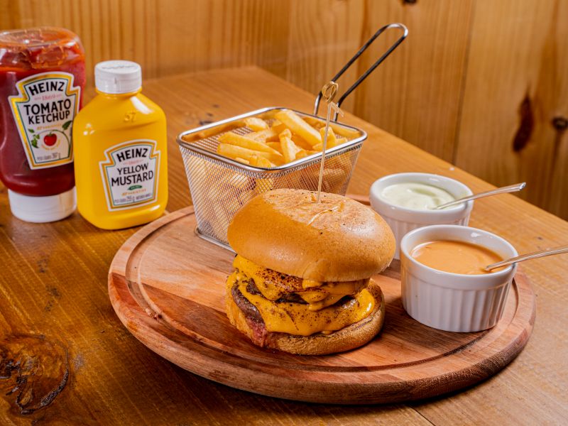 melted cheddar cheese sauce