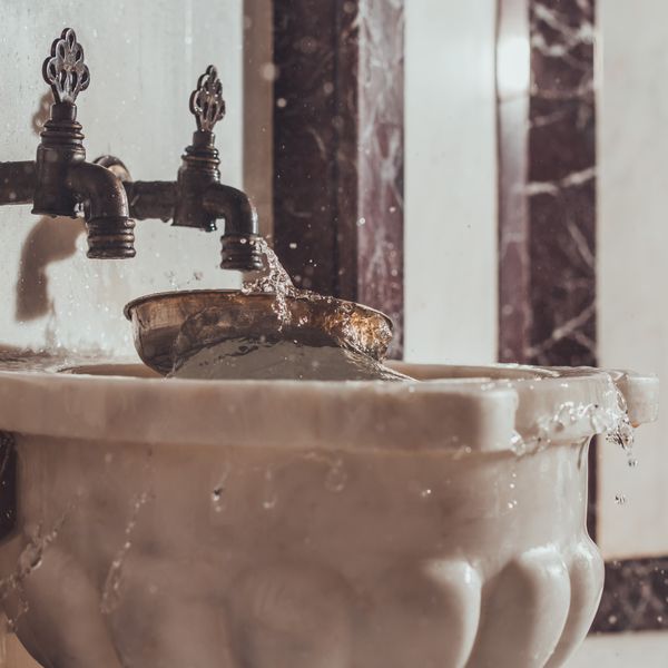 Permanent Stains That Resist Cleaning - RedDot Emergency Singapore Permanent Stains That Resist Cleaning - Basin Replacement Singapore