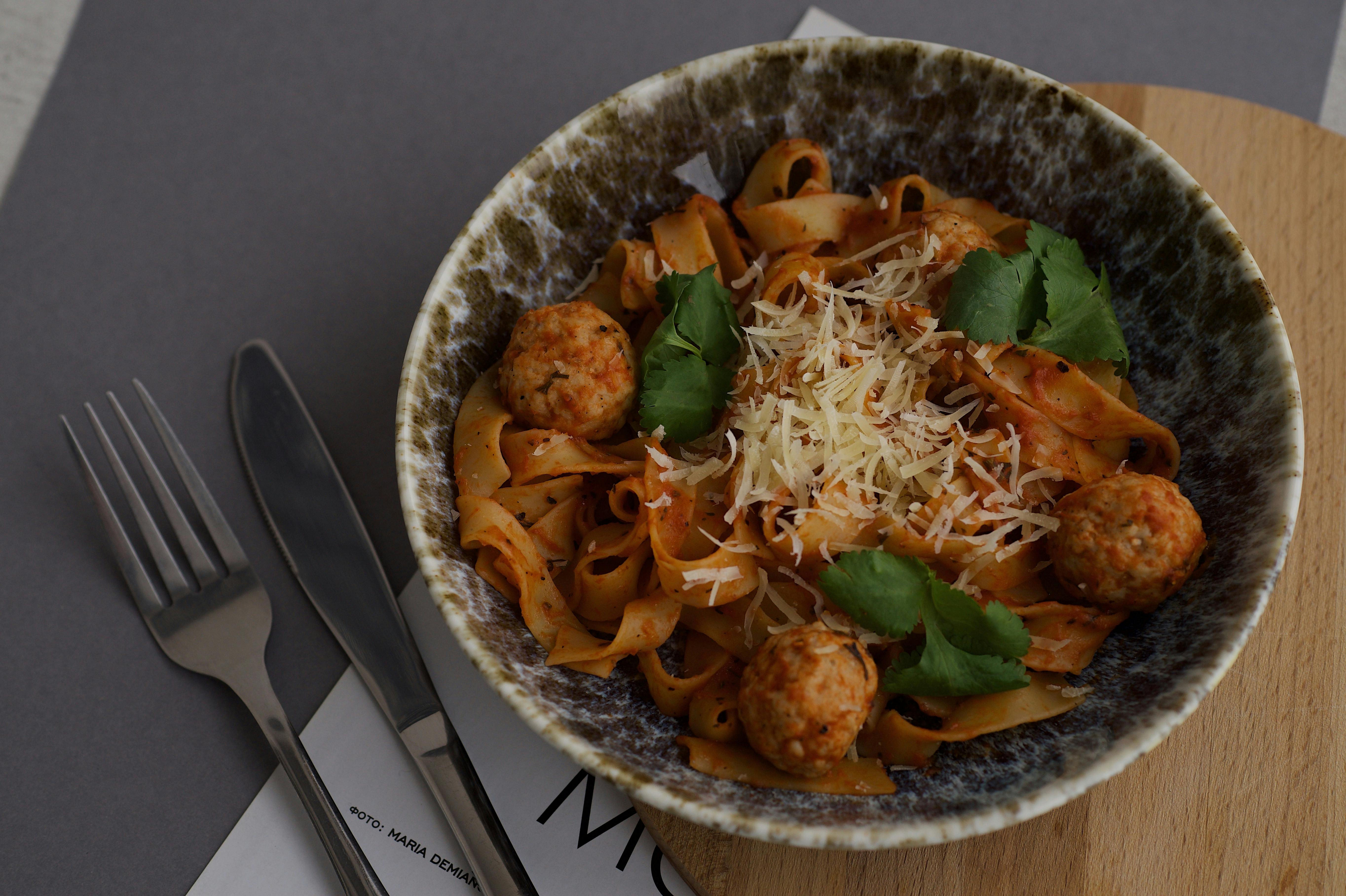 Cooked Shrimp and seashell dish · Free Stock Photo