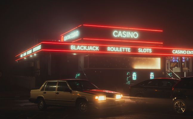 Online Casino: Spielautomaten und Live-Spiele im Überblick