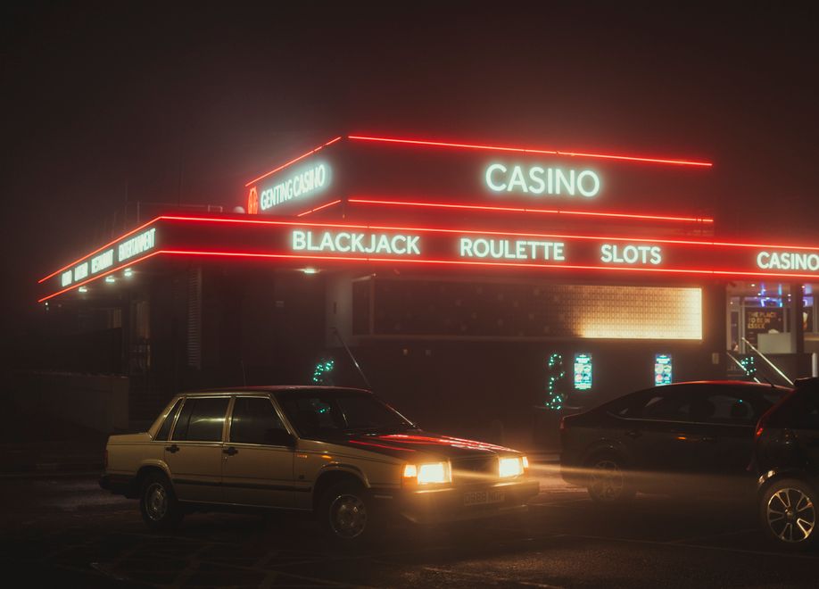 Online Casino: Spielautomaten und Live-Spiele im Überblick
