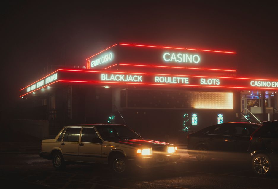 Online Casino: Spielautomaten und Live-Spiele im Überblick