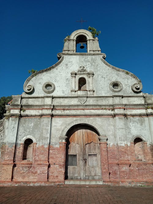 Fotos de stock gratuitas de abandonado, campana, descuidado