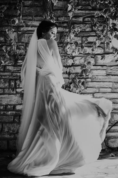 Black and White Picture of a Bride