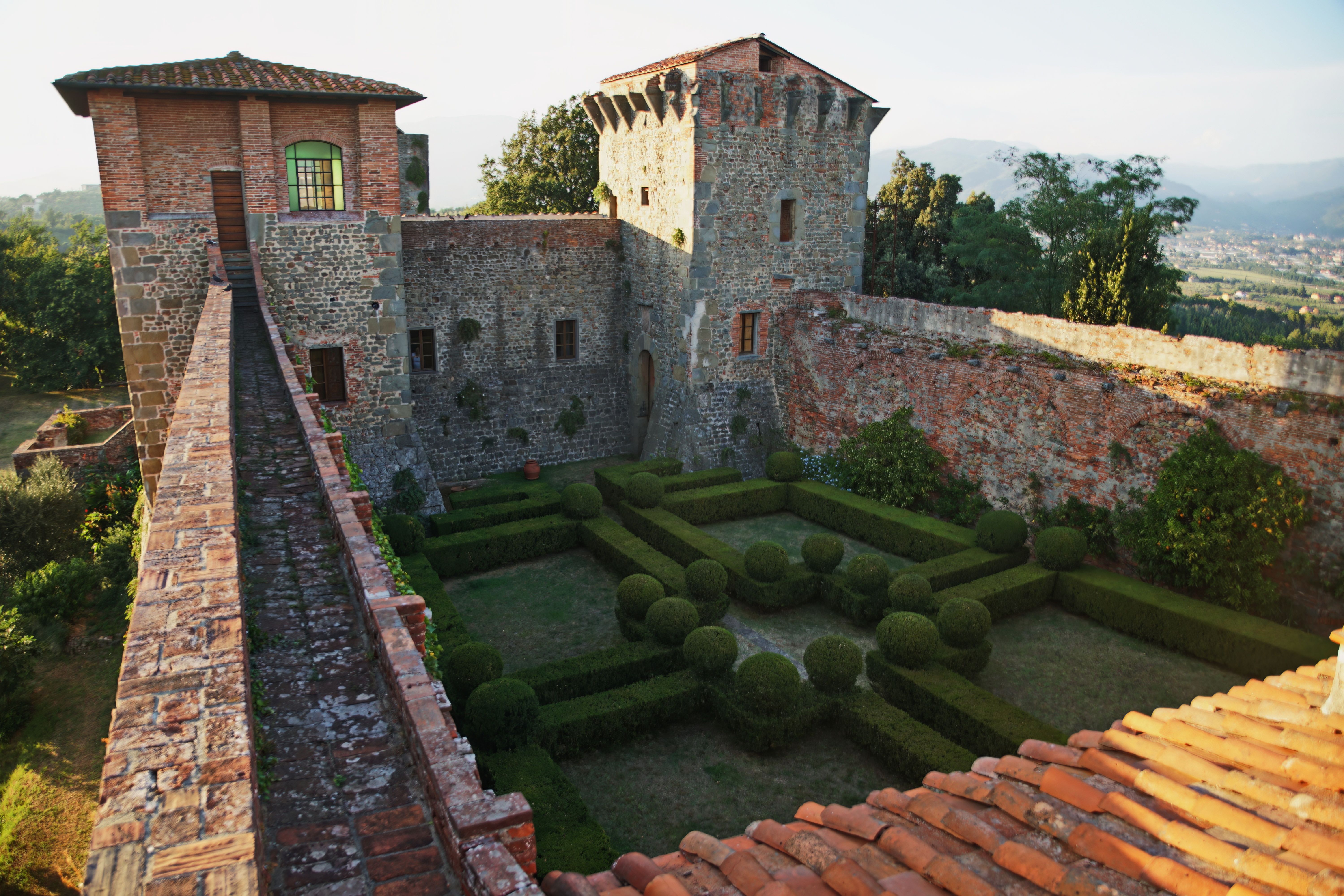 Une forteresse du XIIIe siècle à vendre pour près de quatre millions d'euros