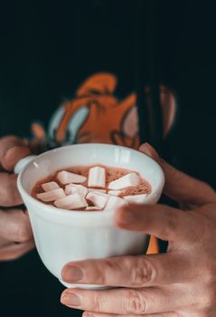 Hot Chocolate / Cocoa, Reduced Sugar, Made With Lowfat (1%) Or Fat Free (Skim) Milk