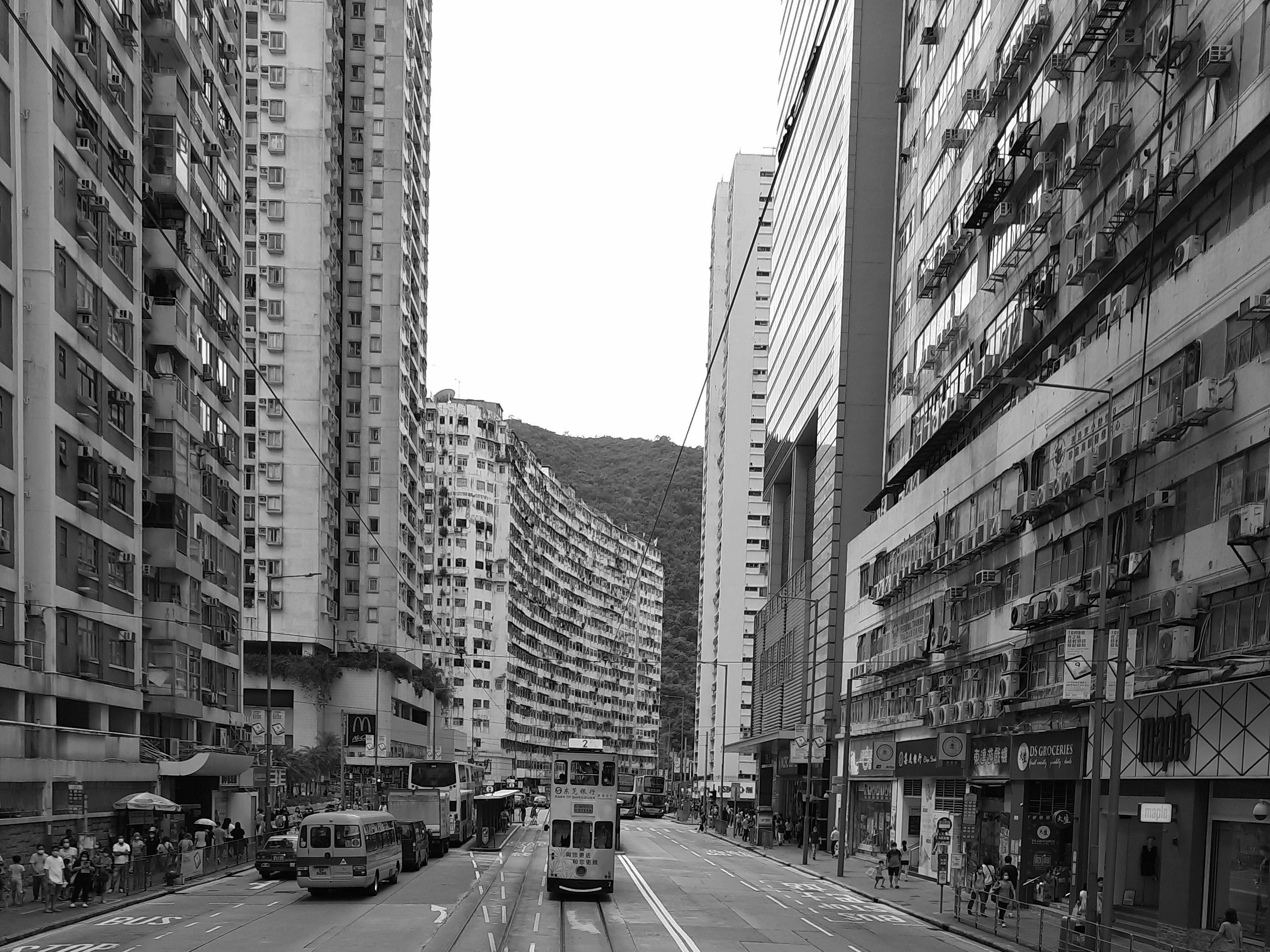 Street through Downtown · Free Stock Photo