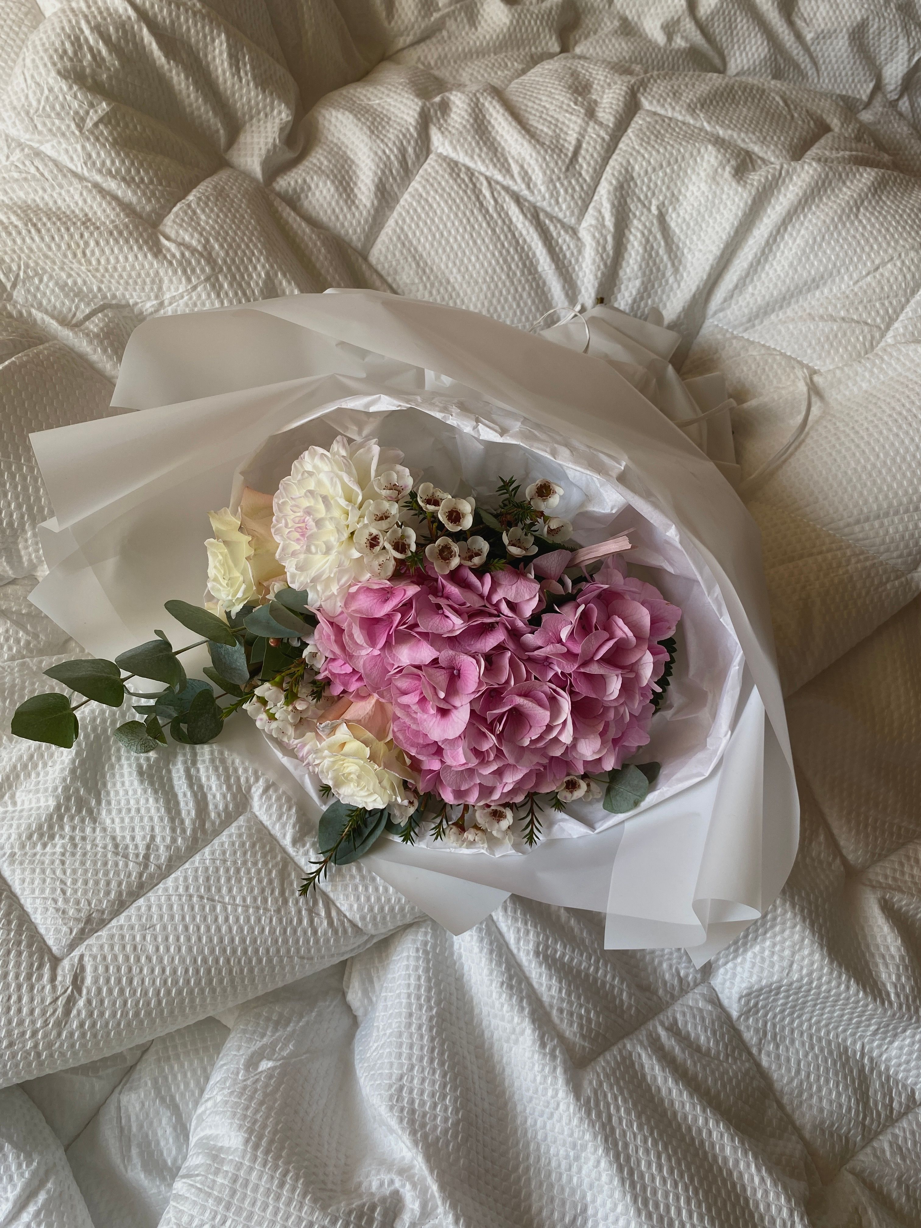 母の日にお花の定期便を贈ろう｜毎月届くお花で感謝を伝え続けるギフトアイデア