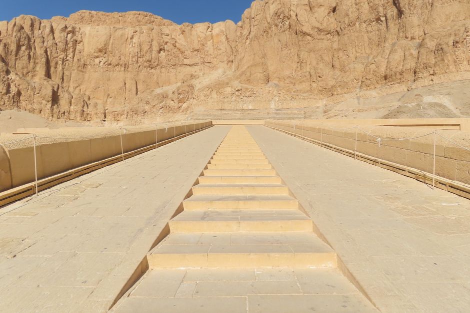 Otra foto de El Templo de Hatshepsut