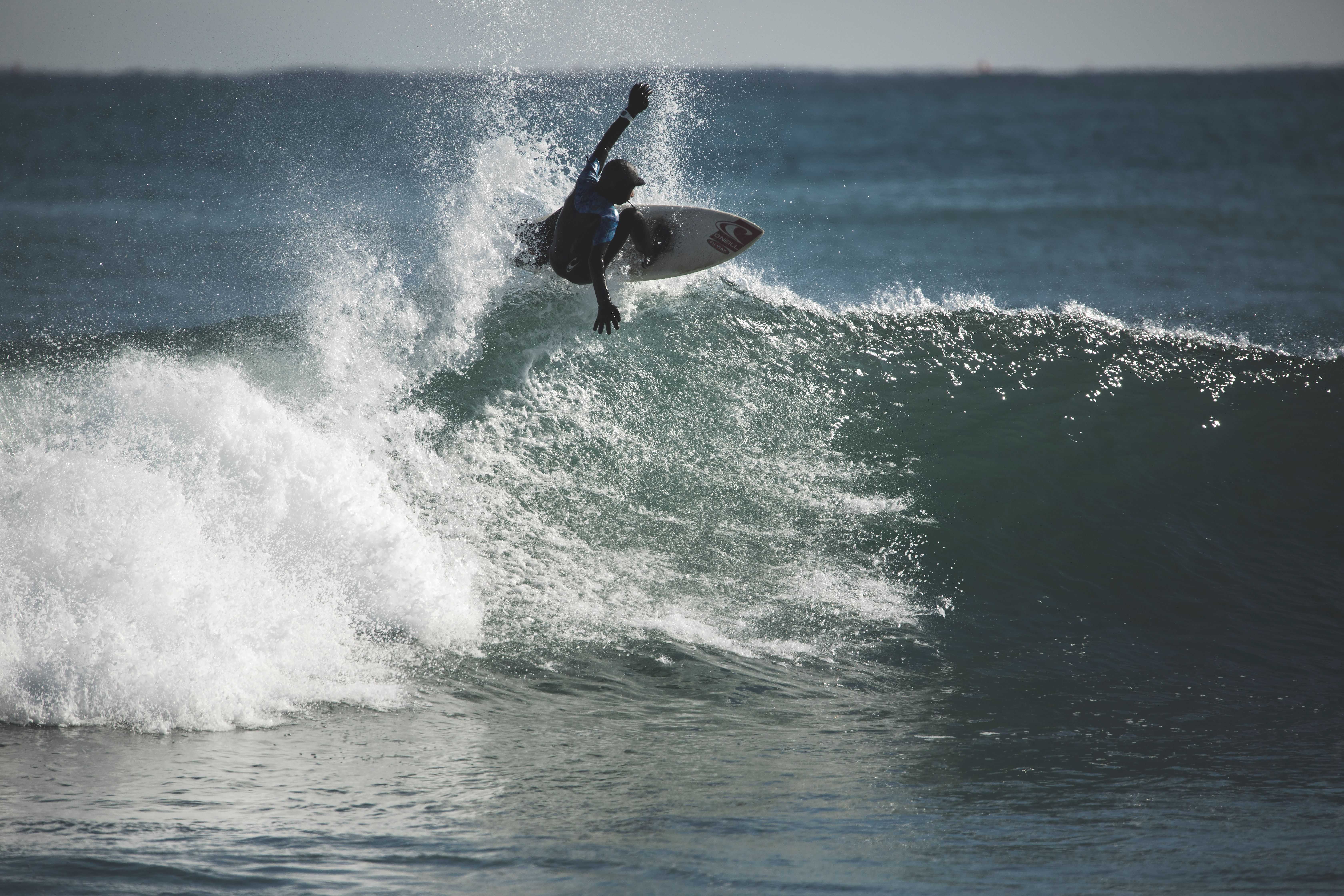 Brasileiros na WSL: Herdy avança e Medina, Toledo e Samuel Pupo são eliminados em Trestles