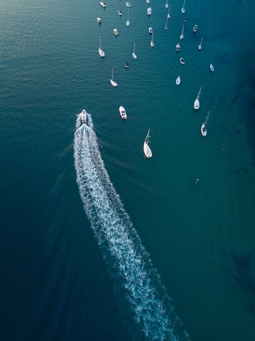 Foto Aérea De Barcos A Motor