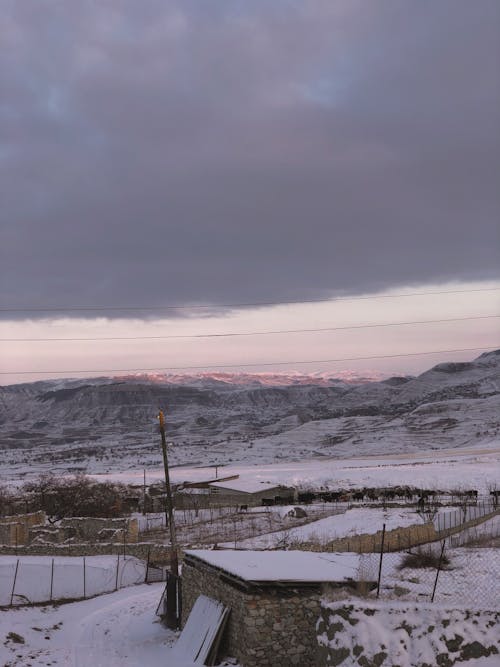 dağlar, dikey atış, kar içeren Ücretsiz stok fotoğraf