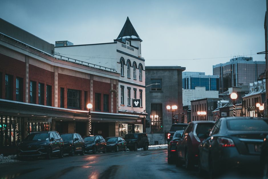 Ottawa's New Evening and Saturday Parking Fees Are Emptying On-Street Spots