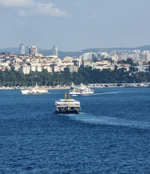 Vessels Sailing in Istanbul