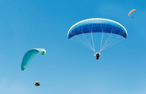 People Riding Para Gliders