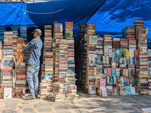Bookseller on Bazaar