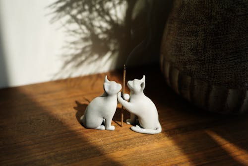 Figurine of Two Cats 