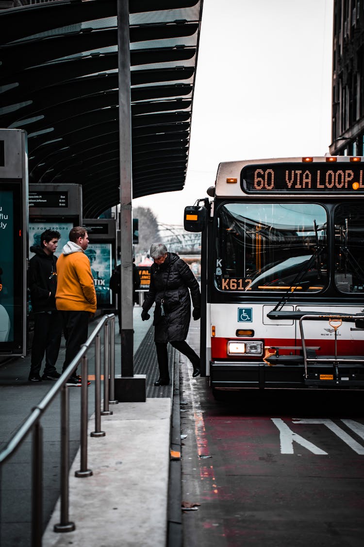 Bus 60 In Chicago