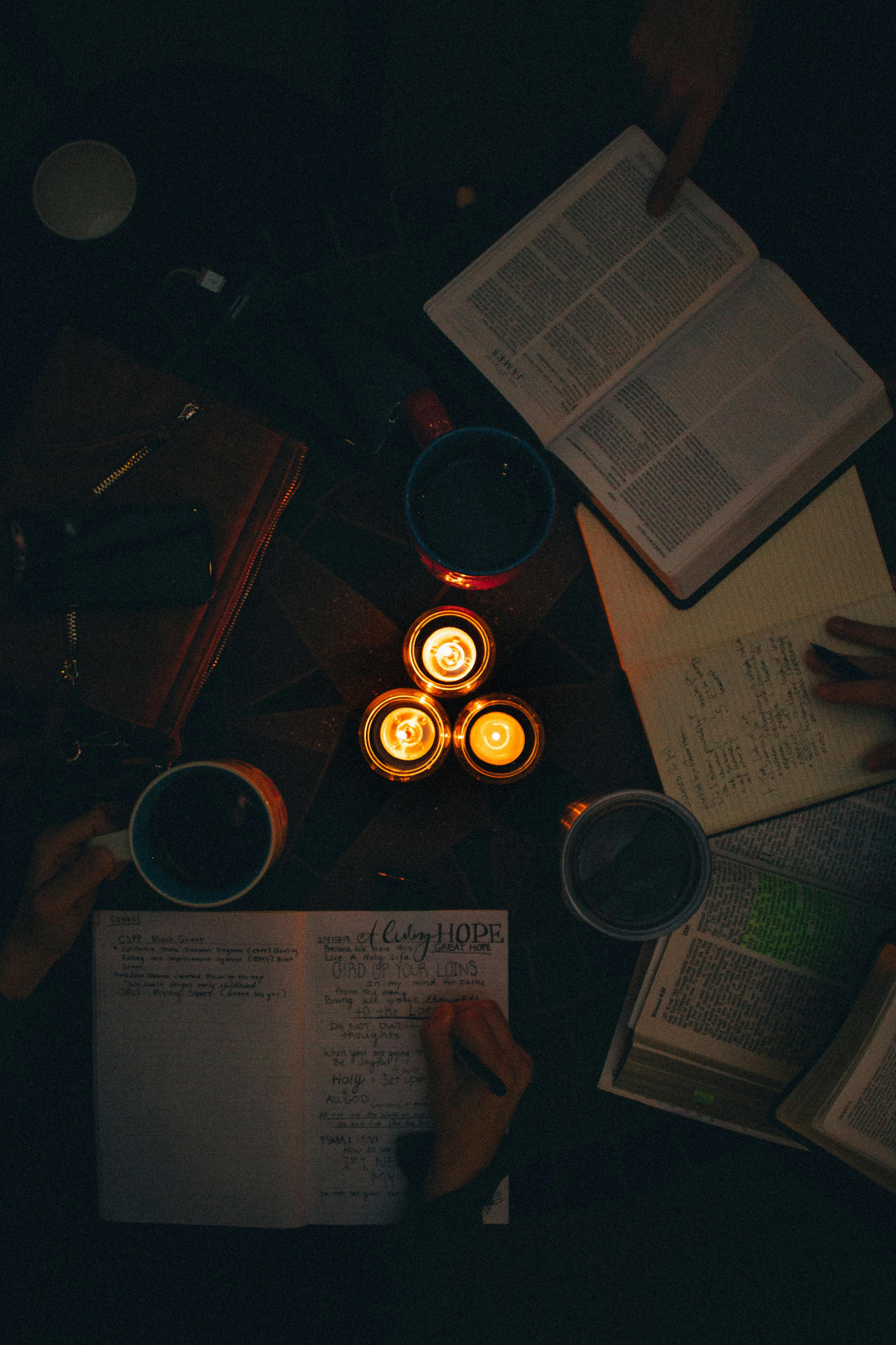 Lofi Girl studying at her desk. Rain ourside, beautiful chill, atmospheric  wallpaper. 4K background. lo-fi, hip-hop style. Anime manga style. Stock  Illustration | Adobe Stock