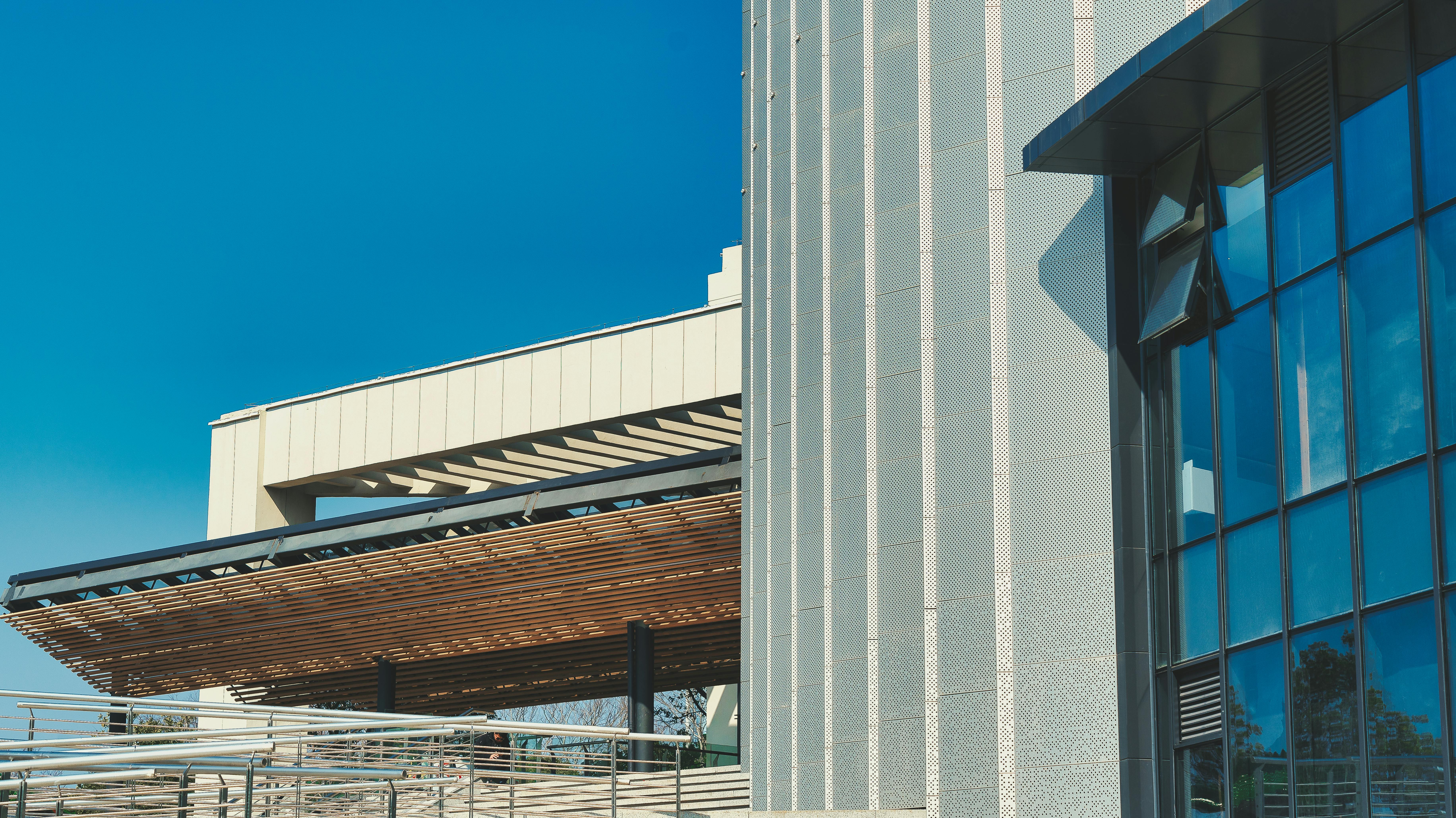 LIFE showcases sustainable construction and renovation at Building Green 2025 — Photo by ZhiCheng Zhang on Pexels