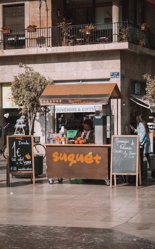 Imagine de stoc gratuită din Cabină, comerț, fotografiere verticală